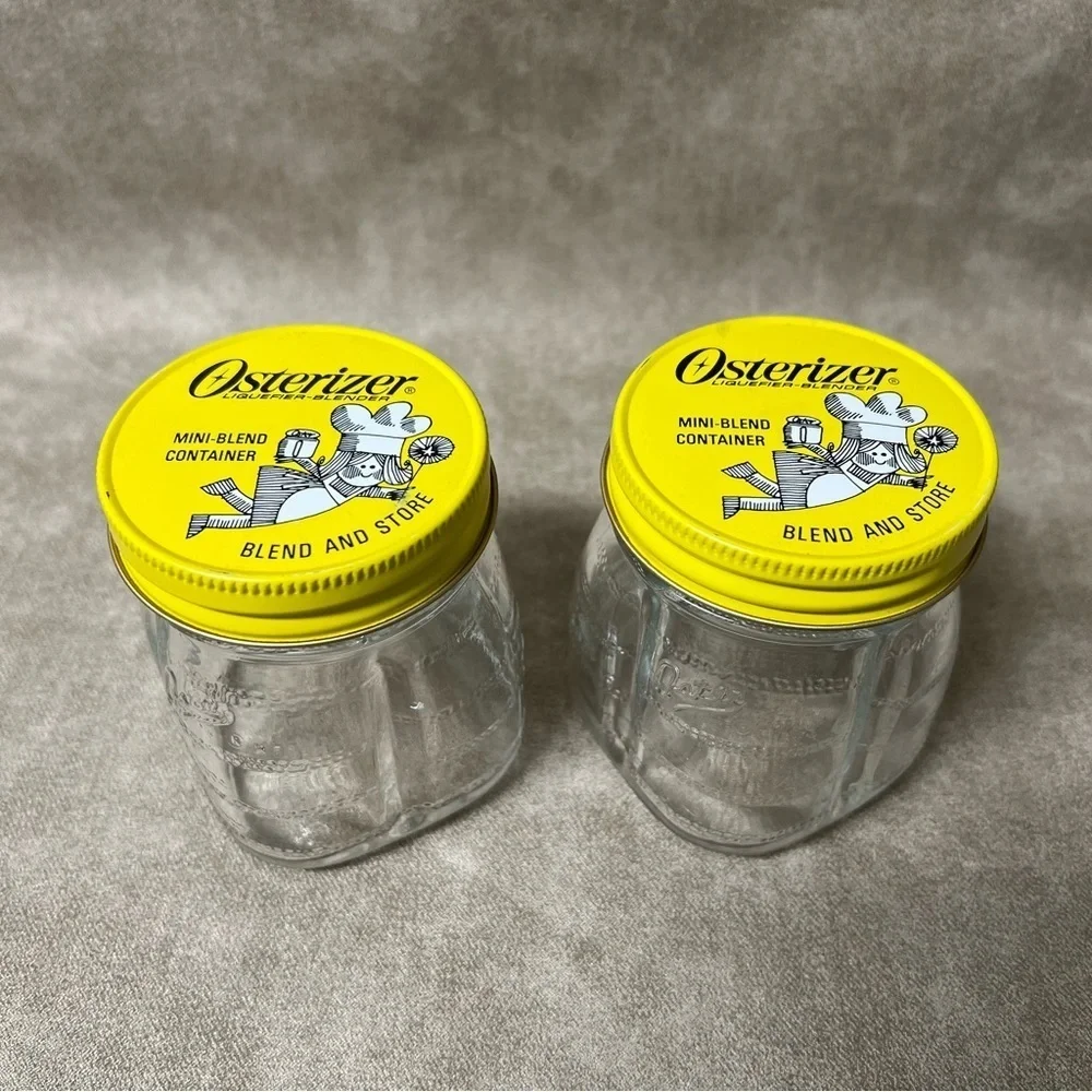 Set of (2) Osterizer Blend and Store Mini-Blend Containers Jars 8 oz